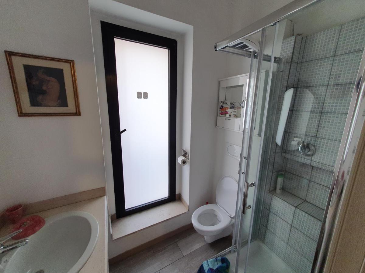 Very Central Apartment, By Shops, Bars, Restaurants باري المظهر الخارجي الصورة